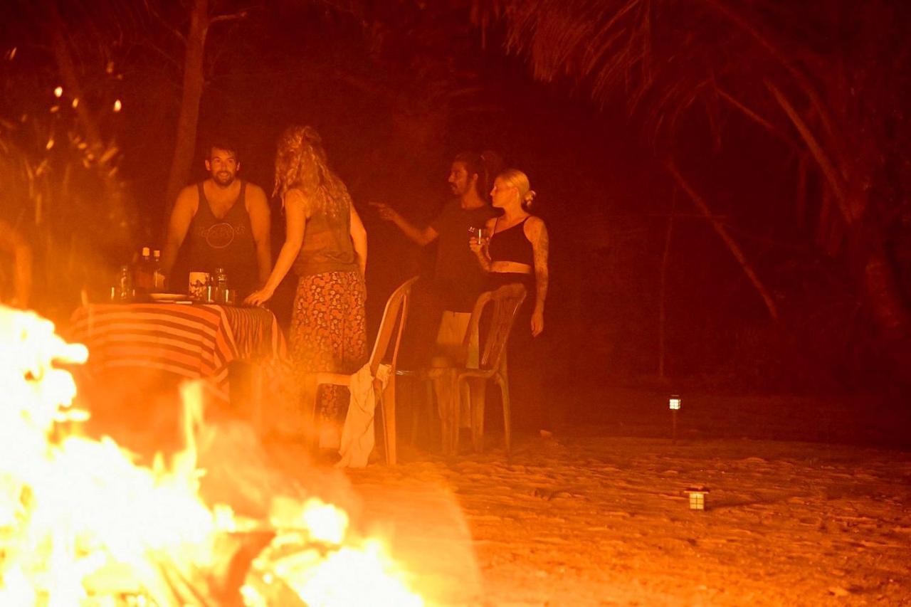 Beach Bungalow Yala Kirinda  Luaran gambar
