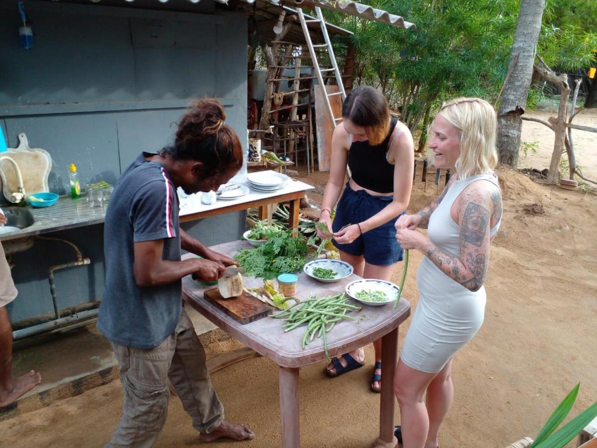 Beach Bungalow Yala Kirinda  Luaran gambar