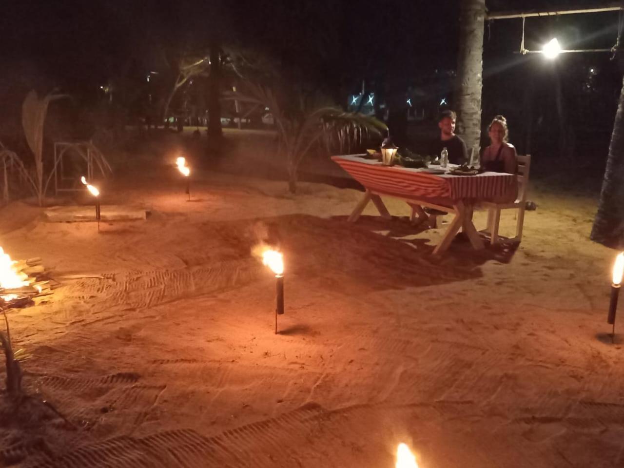 Beach Bungalow Yala Kirinda  Luaran gambar